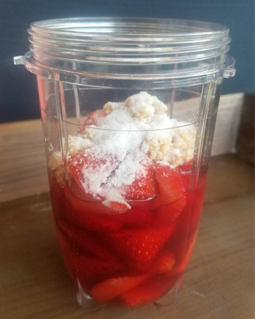 Homemade Strawberry Vinaigrette ingredients